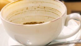 Bardak ve Fincandan Kahve Lekesi Nasıl Çıkar? Pratik Yolları