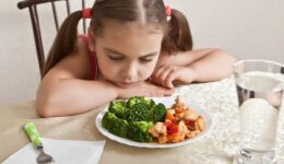 Beslenme Bozuklukları ve Sağlıklı Beslenme