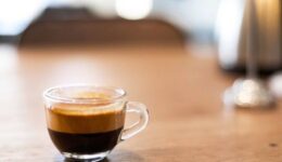 Espresso Hangi Yemeklerde Kullanılır? Kalorisi, Faydaları ve Zararları