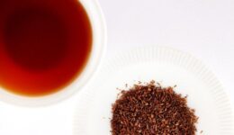 Kırmızı Çay Nasıl Saklanır? Faydaları, Kalorisi ve Zararları Nelerdir?