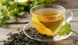 Sinameki Çayı Hangi Hastalıklara İyi Gelir? Faydaları ve Zararları Nelerdir?
